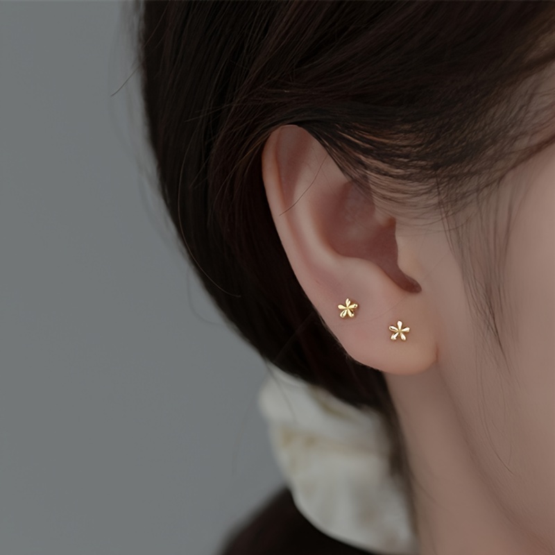 Pierced Ear Studs Exquisite Mini Small Flower Stud Earrings