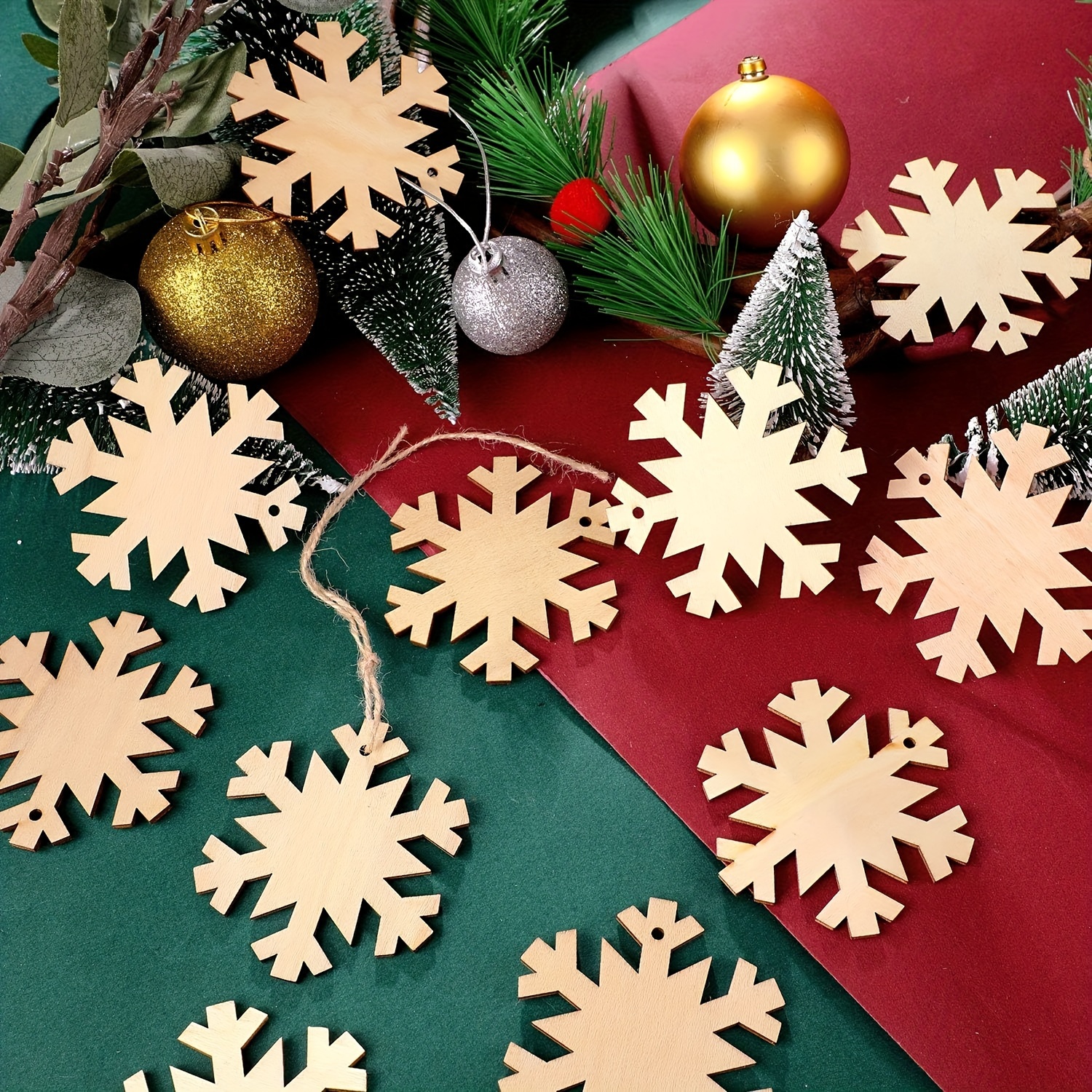 Diy Wooden Christmas Embellishments Wooden Crafts To Paint Hanging