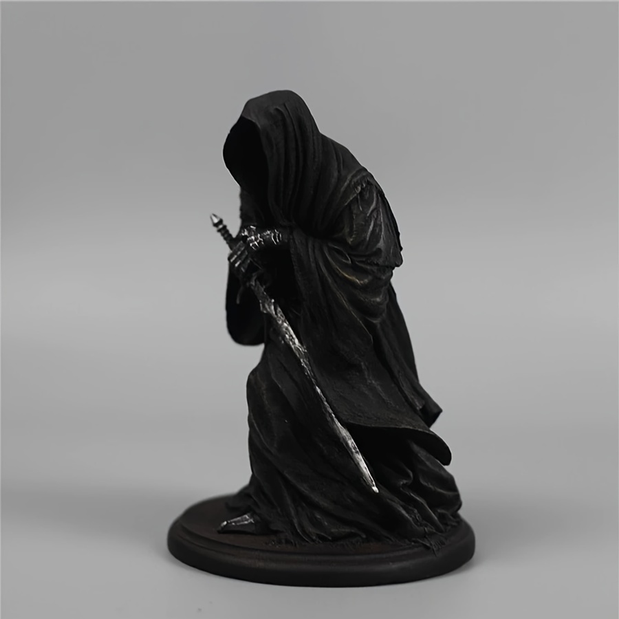 

Wizard King Ring Spirit Statue Hand-made Resin Ornaments Model