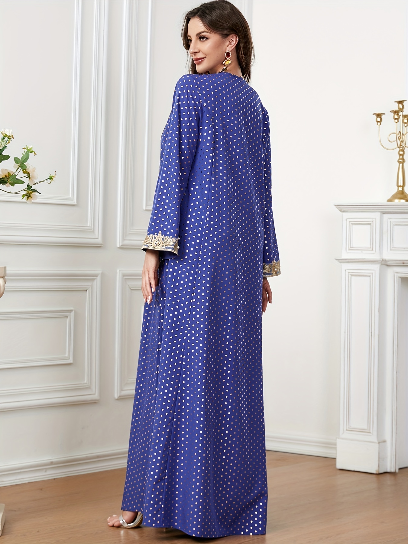 Polka hot sale dot abaya