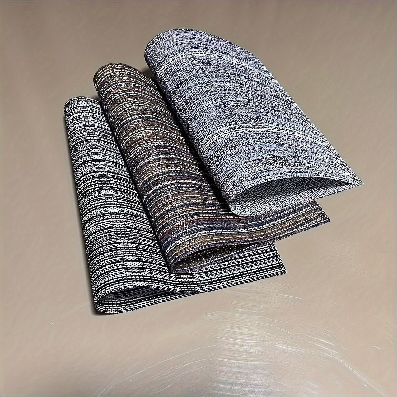 1pc PVC Placemat, Modern Plaid Pattern Anti-slip Table Mat For