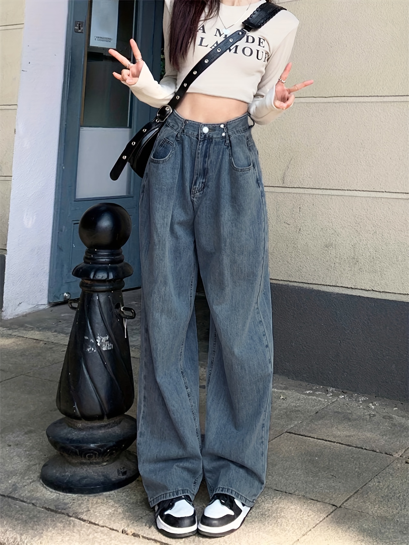 Adjustable baggy jeans