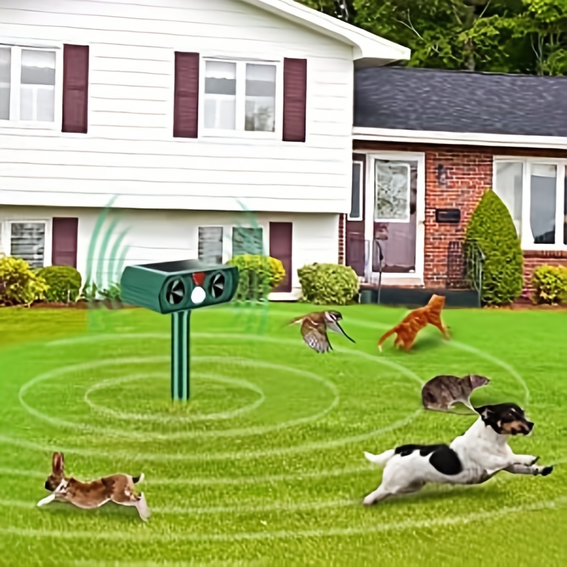 Ultrasonic Animal Repeller Outdoor Ultrasonic Dog Deterrent Dog Chaser