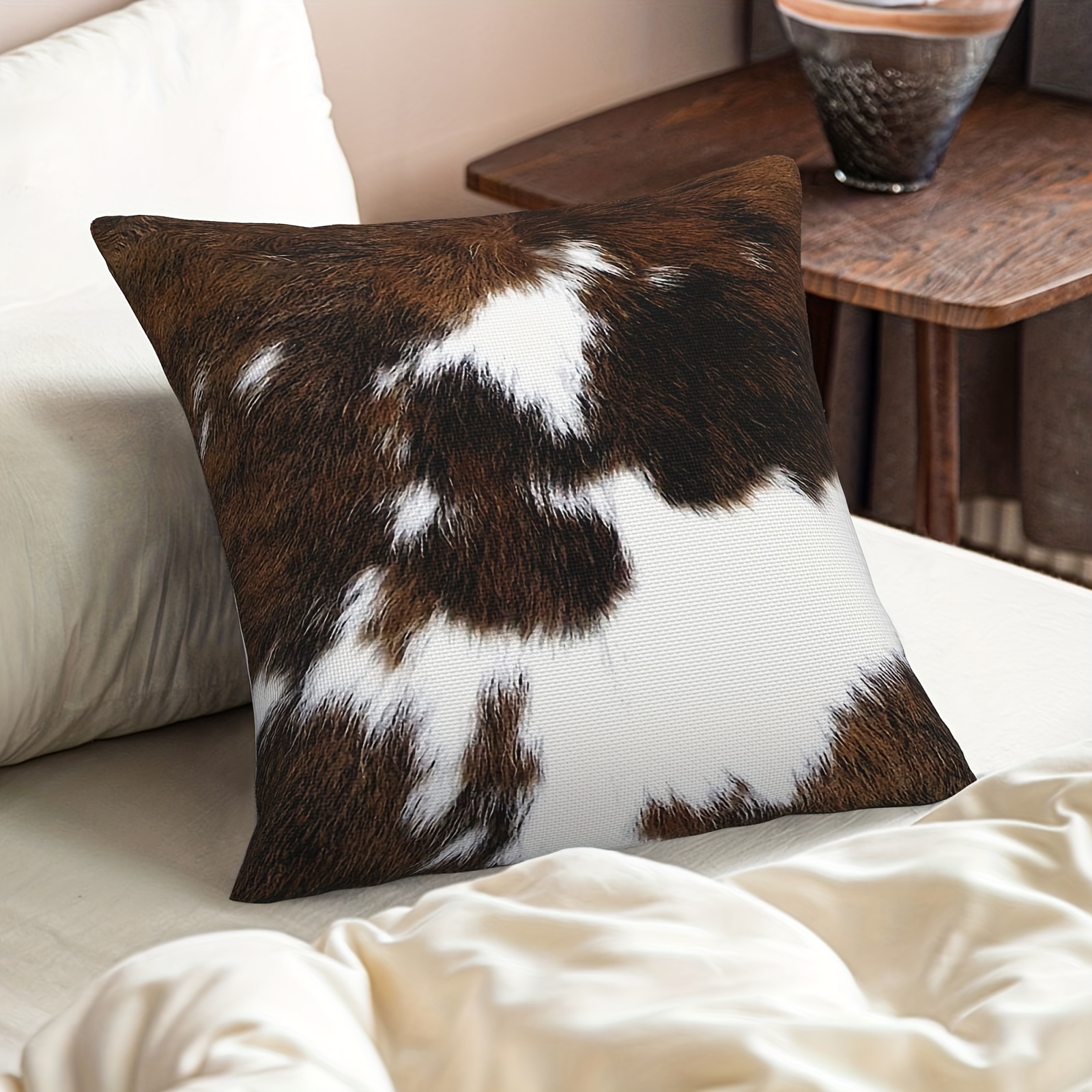  Cowhide Pillow Covers 16x16 Western Farm Animal Fur Cushion  Covers,Brown White Cow Print Throw Pillow Covers Bedroom Living Room  Decor,Wildlife Rustic Farmhouse Cow Decorative Pillow Covers : Home &  Kitchen