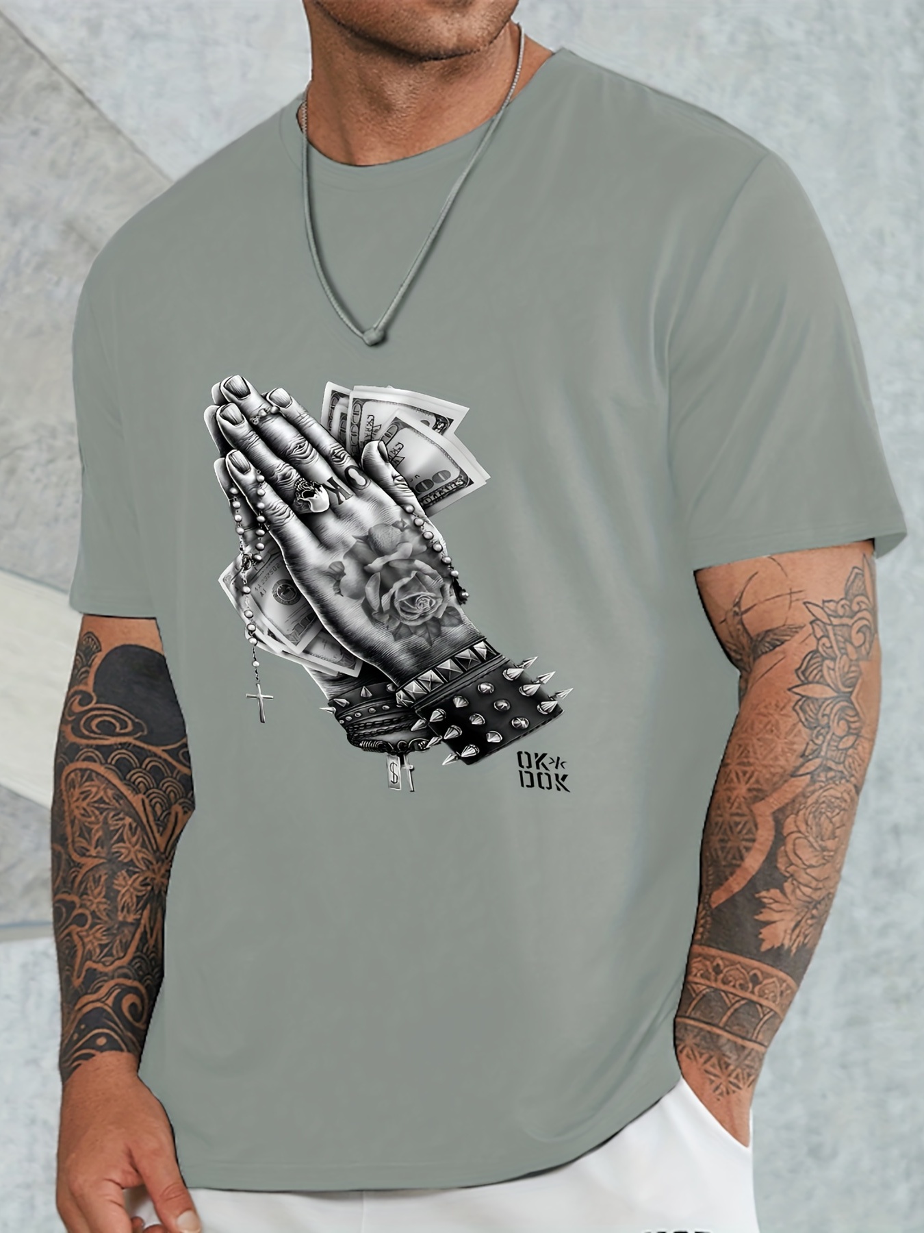 Hands Praying Print, Men's T-shirt, Round Neck Short Sleeve Tops