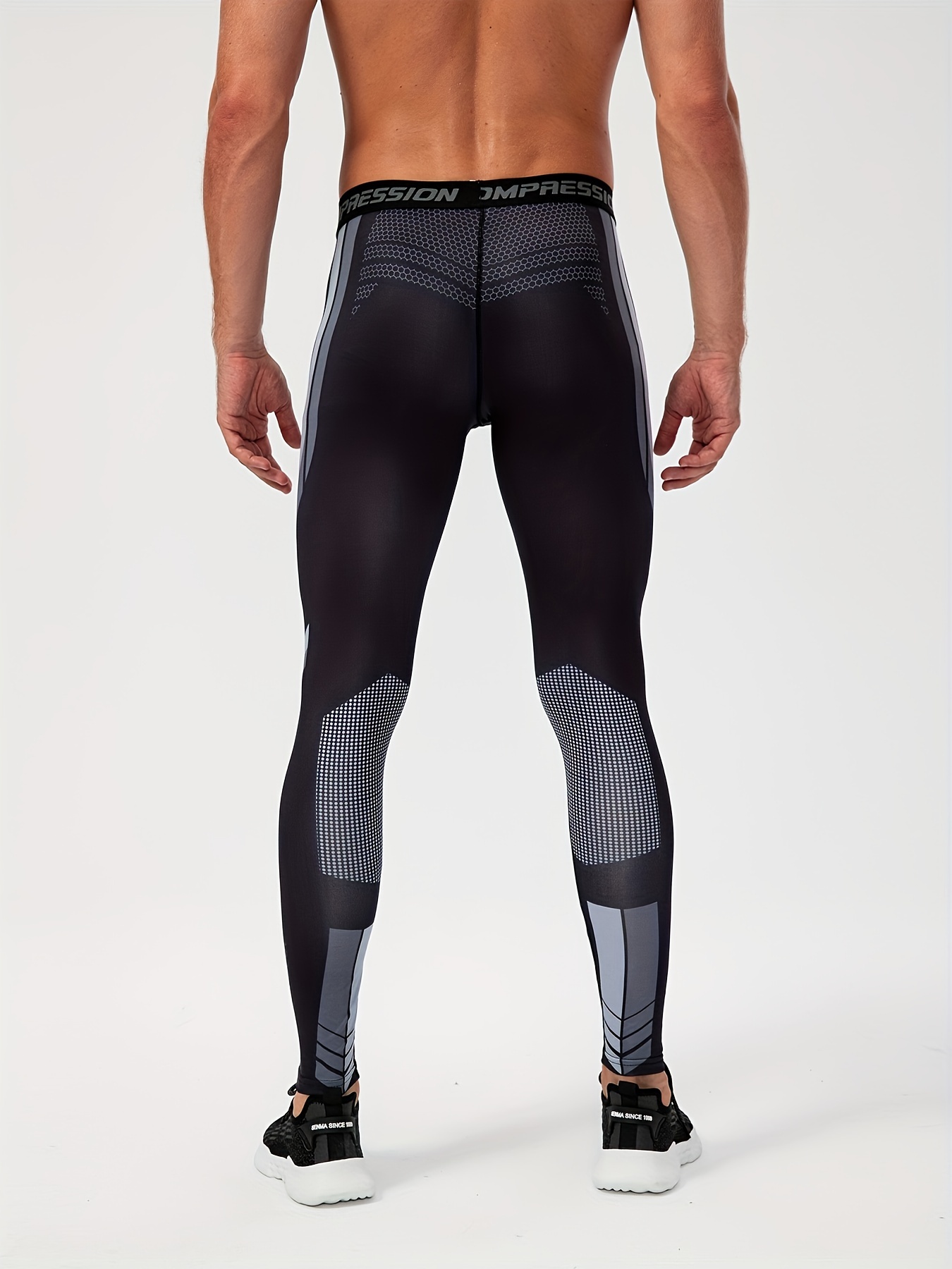 UNDER ARMOUR Printed Men Black Tights - Buy UNDER ARMOUR Printed