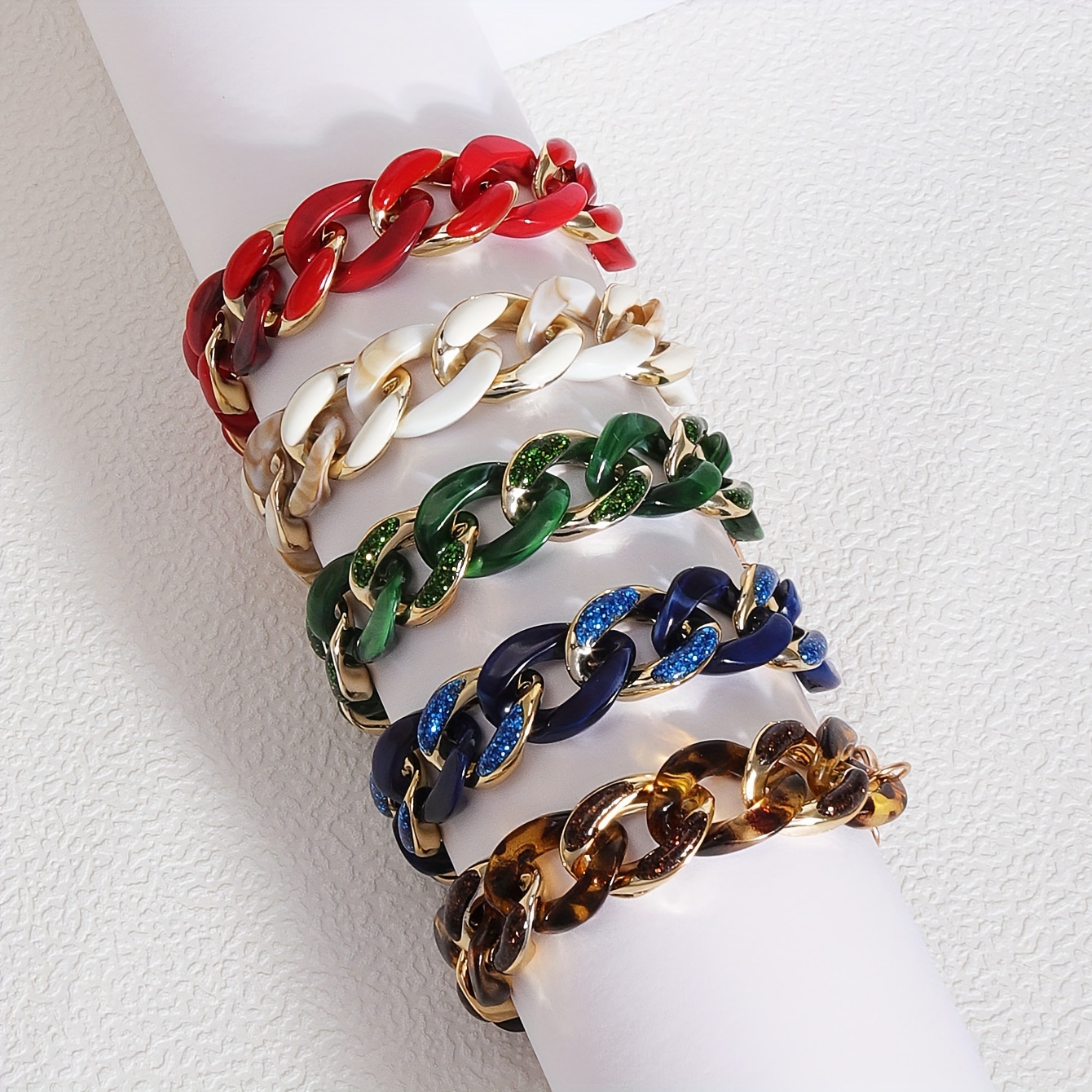 

1pc Stylish Bracelet Chunky Chain + Ot Buckle Design Multi Colors For U To Choose Match Daily Outfits Party Accessory