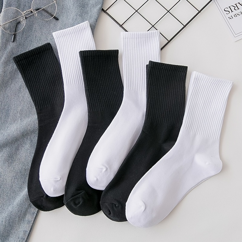 

10 Pairs Of Teenager's Solid Color Fashion Crew Socks, Comfy Breathable Casual Socks For All Seasons Wearing