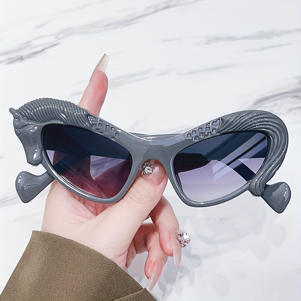 Animal store shaped sunglasses