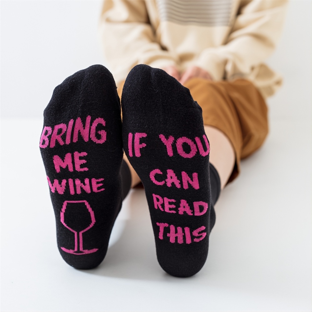 1 Pair Men's Creative Letter Printed Crew Socks, Breathable Soft Athletic Sport Socks