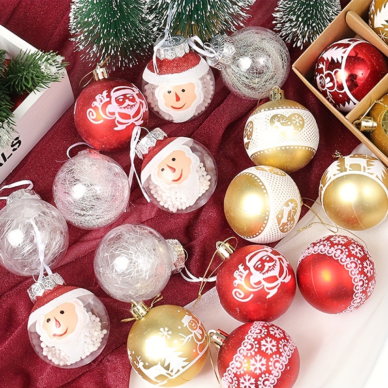 Un Ensemble De Jouets Pour Sapin De Noël En Forme De Boule