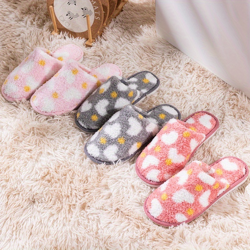 Women's Heart Pattern Fuzzy Slippers, Closed Toe Warm & Cozy Plush