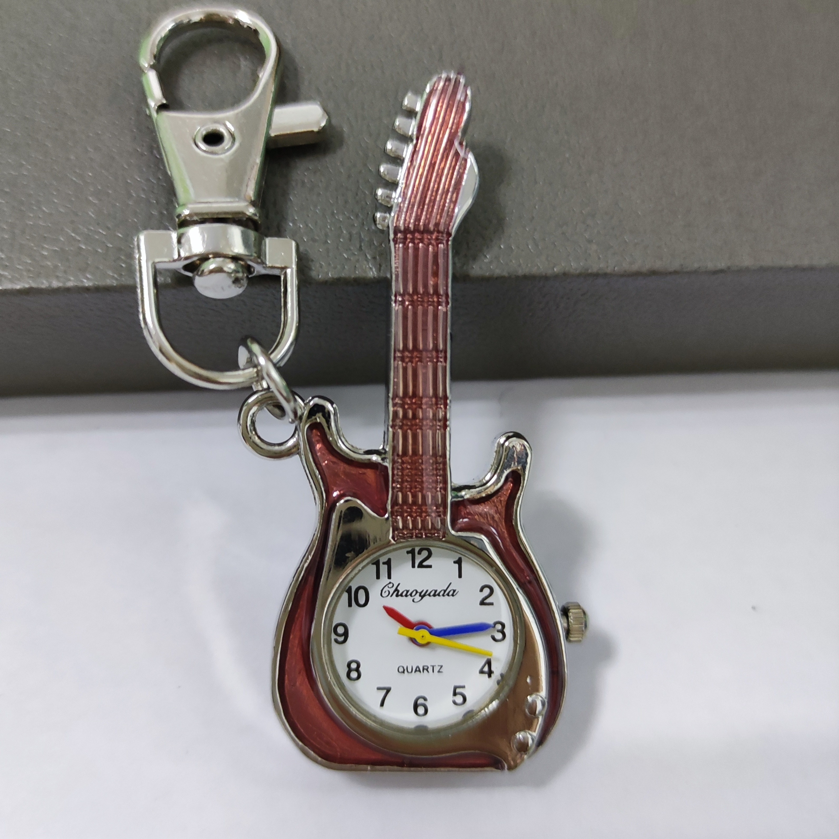 Porte-clés Montre Numérique Plastique - Écran Silencieux, 6,5x2,5 Cm - Pendentif Pratique Pour Sac, Sac à Dos, Enfants