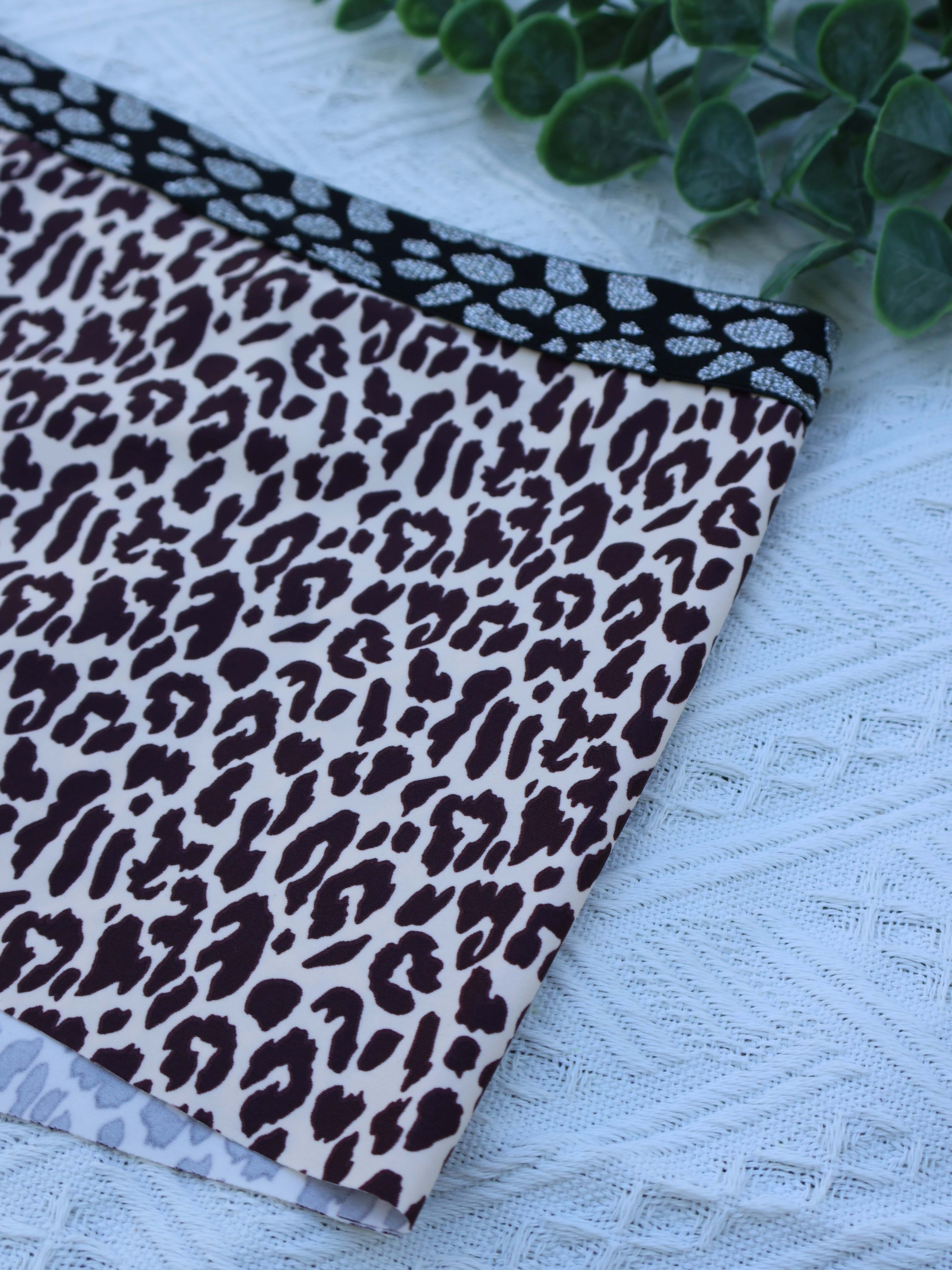 3 Pack Pink Leopard Print Seamless Thongs
