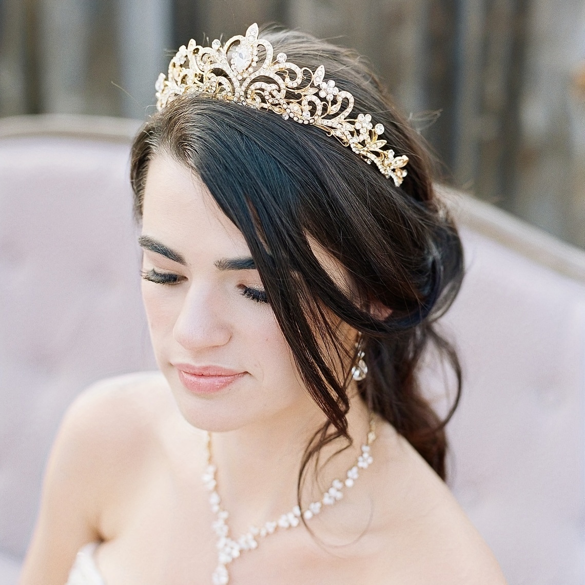 tiaras and crowns sold on Temu Canada