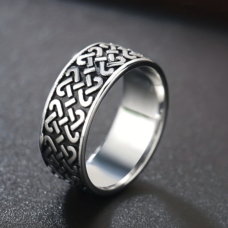 Men's Punk Vintage Carved Pattern Ring