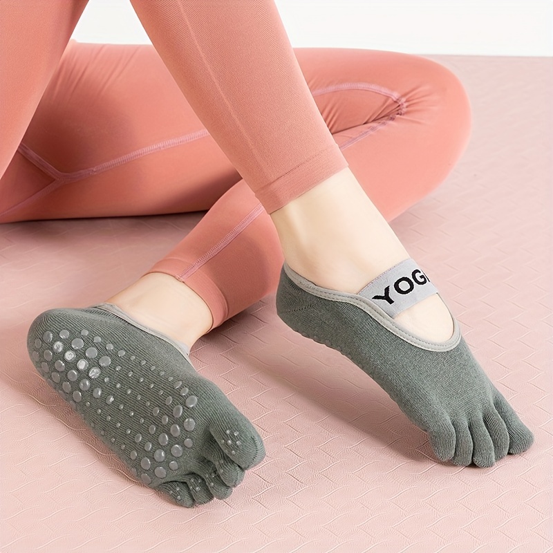 1pair Rainbow Five Toe Socks Women's Anti-slip Professional Indoor Sports  Yoga Socks