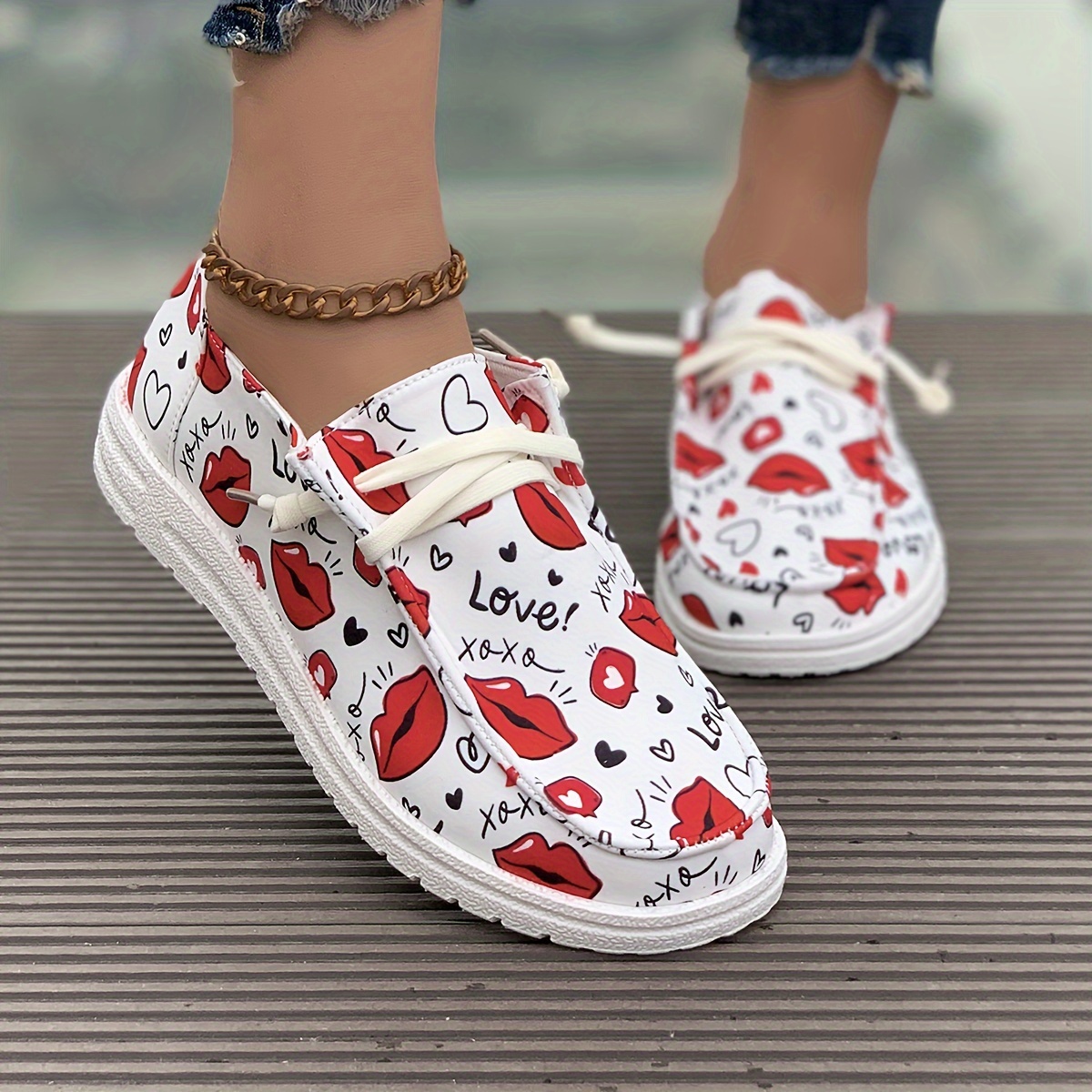 Women's Skate Shoes Lips & Hearts Pattern Flat Lace-up Canvas