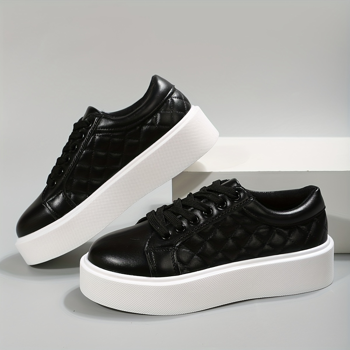 Women's Quilted Platform Sneakers Lace Up Shoes