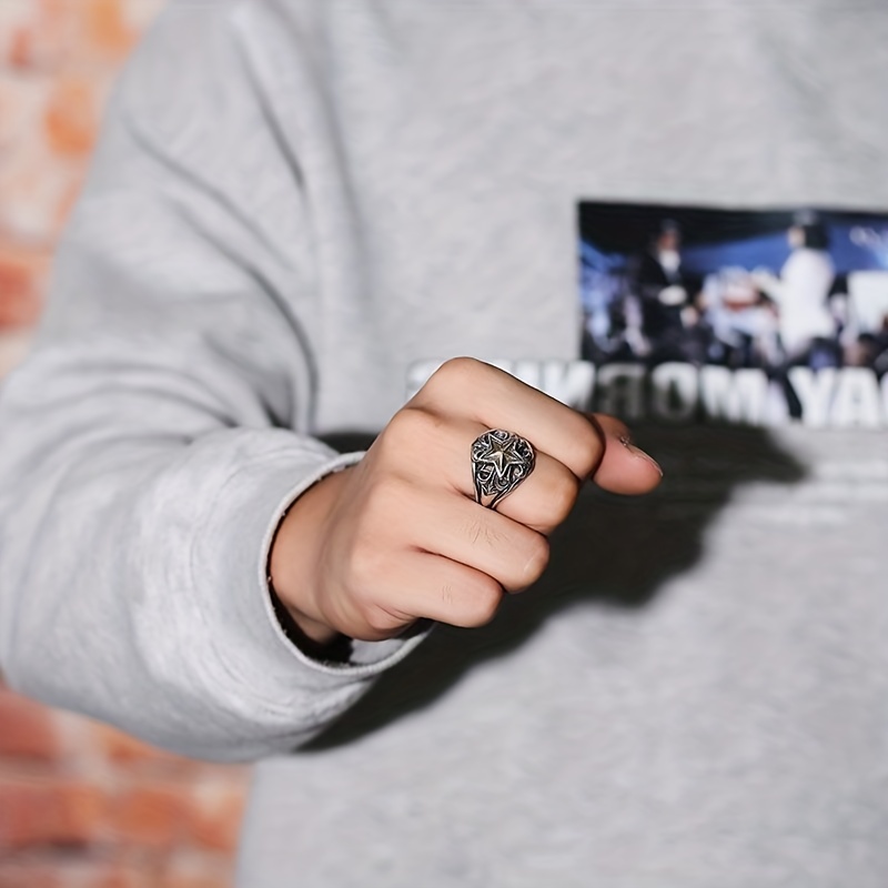 Pentagram Hollow Out Men's Ring
