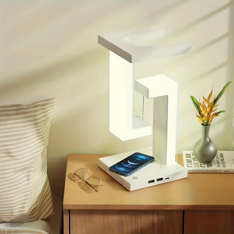 Nuova lampada d'atmosfera del caricabatterie wireless caldo, caricatore  wireless dell'altoparlante Bluetooth con lampada da scrivania Piccolo mini