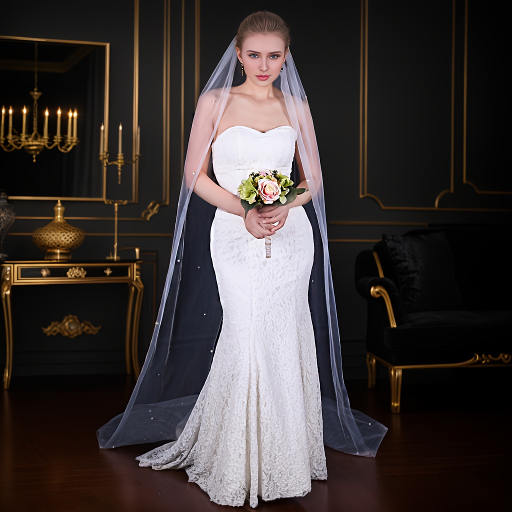 Wedding dress with hotsell veil and tiara