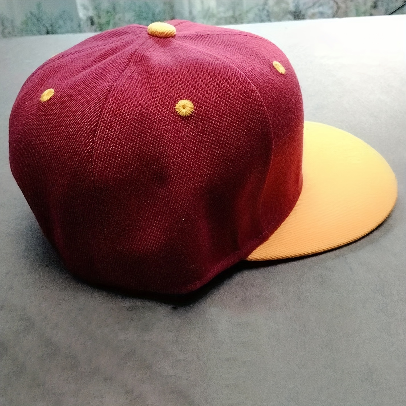 Men's Flat Brim Fitted Sports Cap