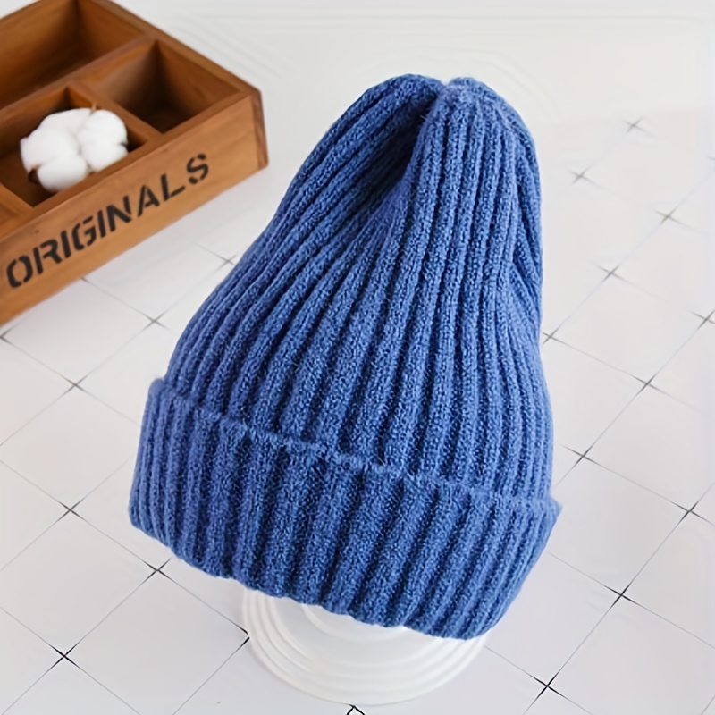 Fashionable Ear Protection Windproof Knit Beanie Hat With Animal