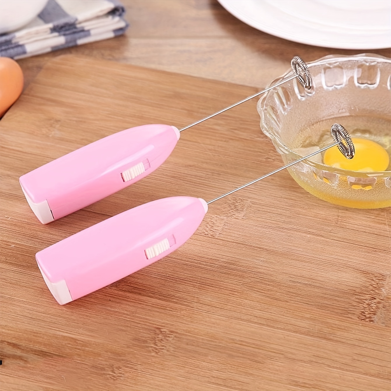 Kitchen Egg Beater Coffee Milk Drink Electric Whisk Mixer Frother Foamer Electric Mini Handle Mixer Stirrer Kitchen Tools, Pink
