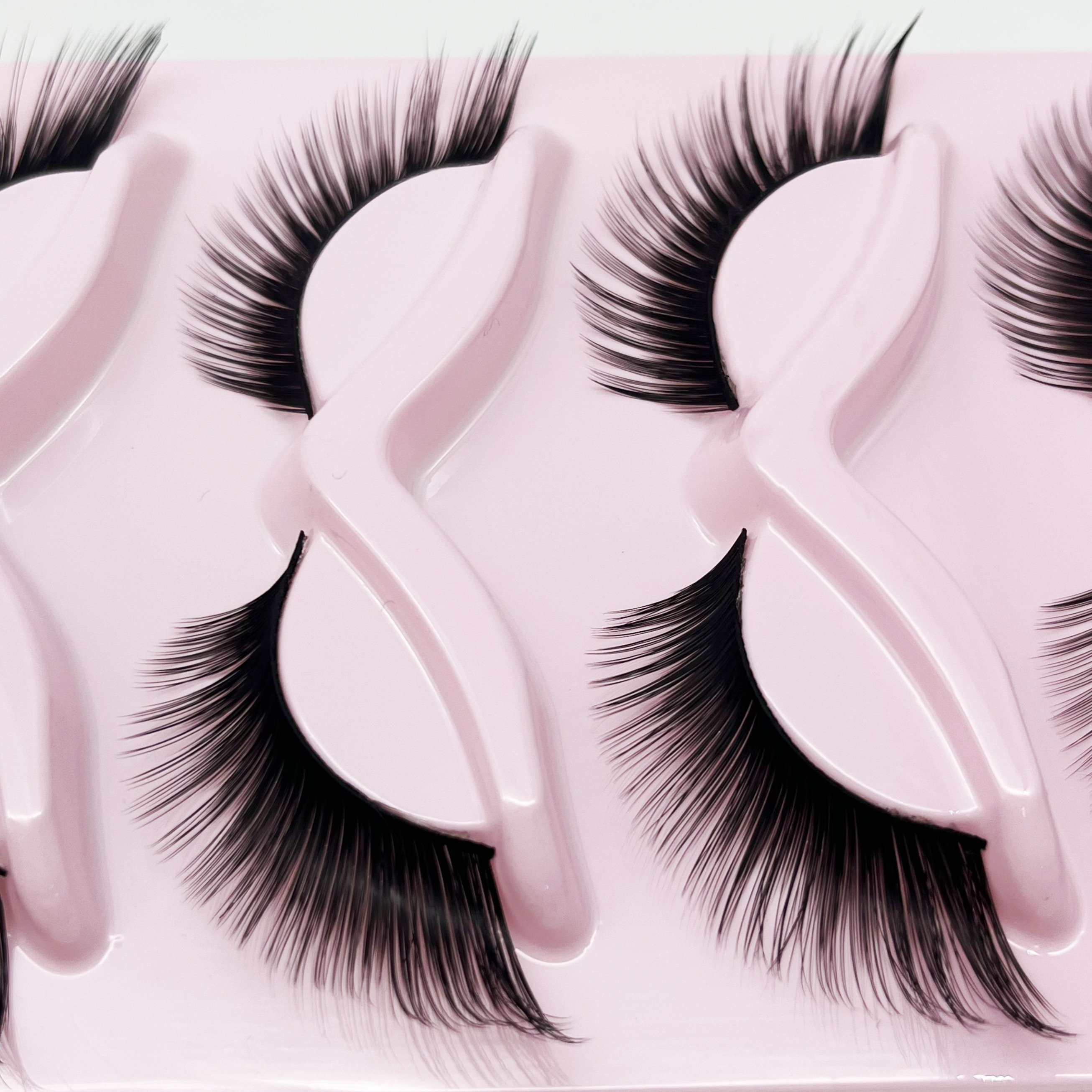 Fox Eye Lashes Angel Wing Mink Eyelashes Natural Look L Curl Eyelash  Extensions Short Wispy Cosplay Fake Eyelashes Doll Cat Eye Lashes Pack by  Geeneiya 10 Pairs - doll49 Angel Wing_15mm Natural