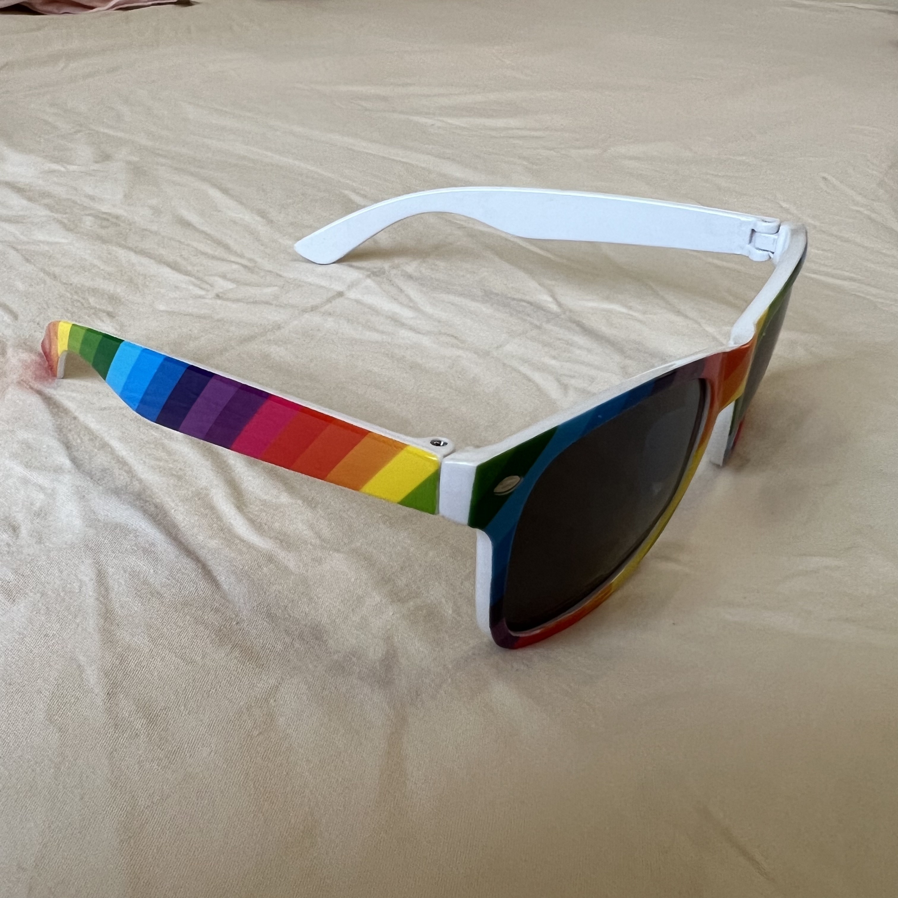 Gravity Shades Rainbow Color Rectangle Frame Sunglass Vintage