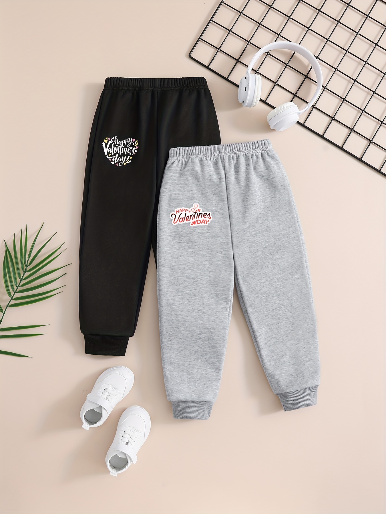 Cute sweatpants hot sale for juniors