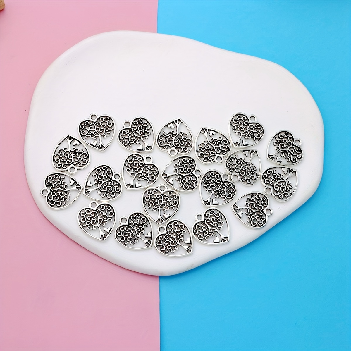 

20pcs 17x19mm Charms Heart Life Tree Antique Silvery Color Pendants Diy Crafts Making Findings Handmade Jewelry Accessories