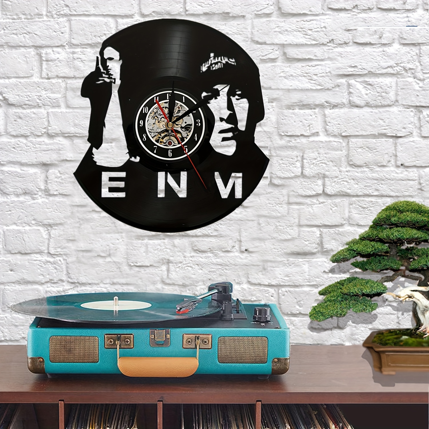 Exclusive Wall Clock Made from a Vinyl Record, Perfect for Home Decoration. This Silent Clock Features The King of Hip Hop Design And Is Suitable for Various Spaces Like The Living Room, Bedroom, Kitchen, Office, Bar, And Café.