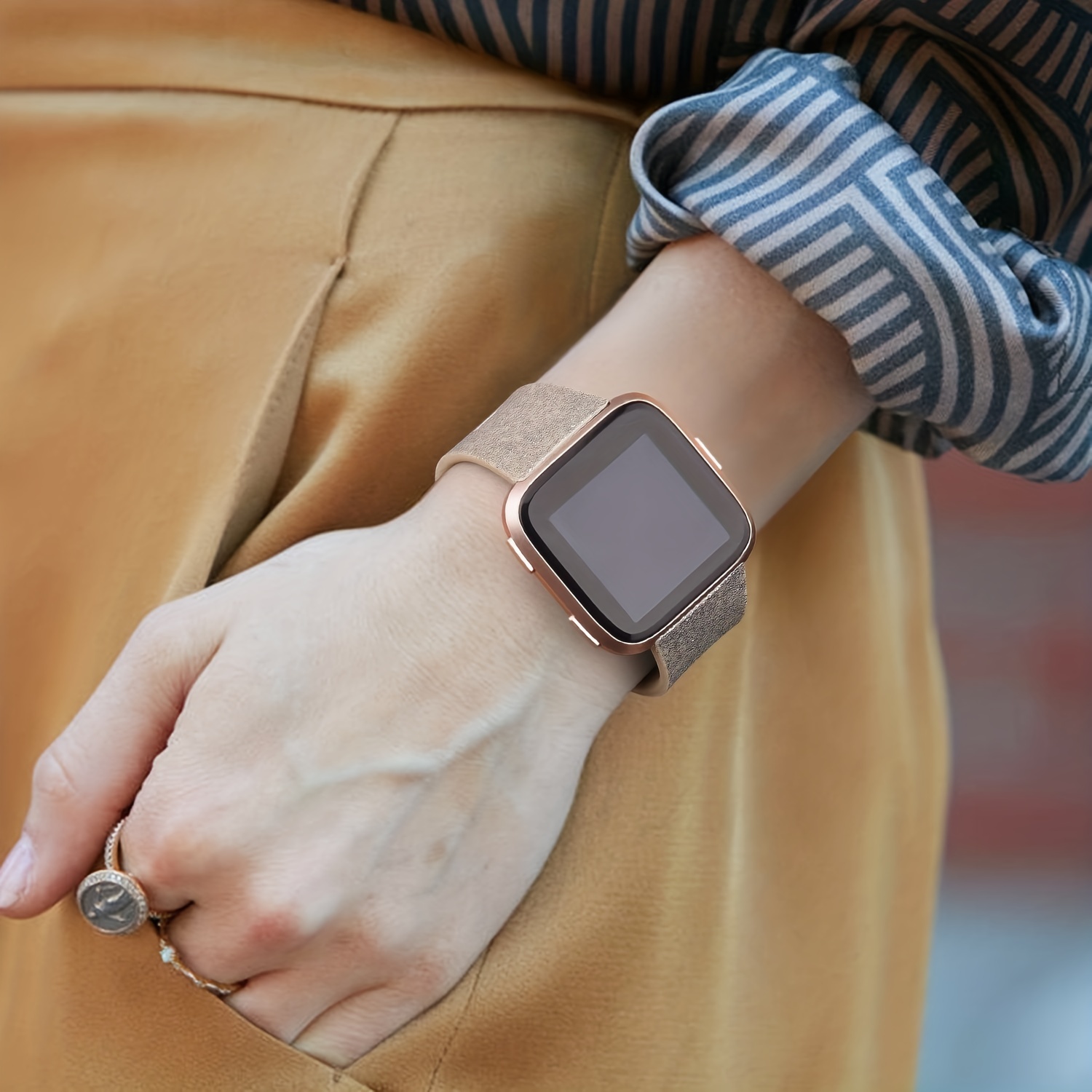 Fitbit versa silver mesh on sale band