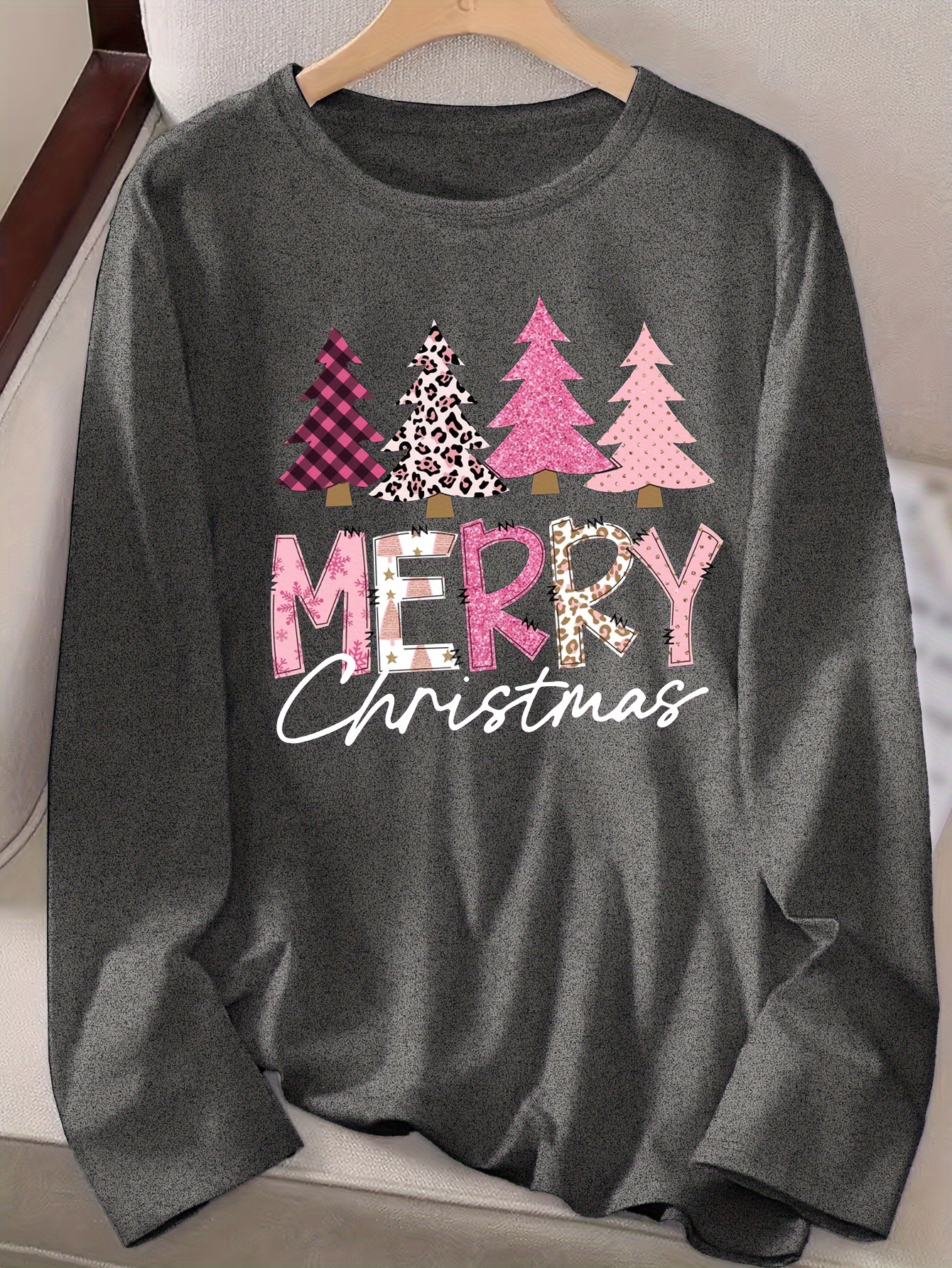 Christmas Shirts for Women Women's Long Sleeved Round Neck Merry Christmas  Printed Pullover Sweater Top Tee Shirt