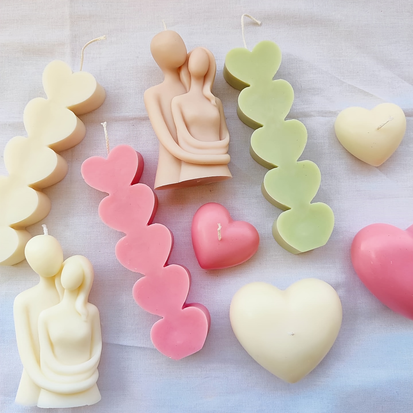 KVCSYAW 3D Heart Candle Mold, 2 Pcs Silicone Mold for Candle Making, Valentine's Day Handmade Candle Making Mould, DIY Craft Resin Mold for Fondant Cake, Arom