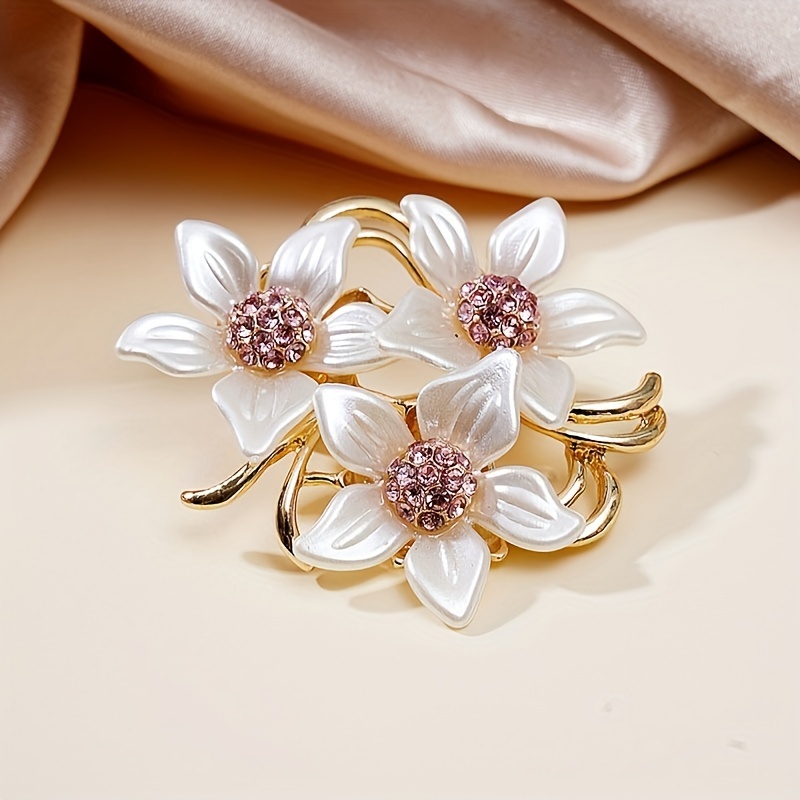 

1pc Elegant Exquisite Blooming Lily Flower Brooch Pin Inlaid Shiny Zircon Elegant Brooch Jewelry