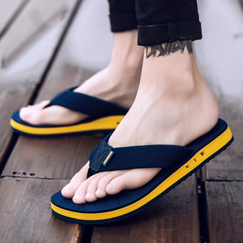 Men's Trendy Outdoor Flip Flops, Casual Sandals With Assorted Colors