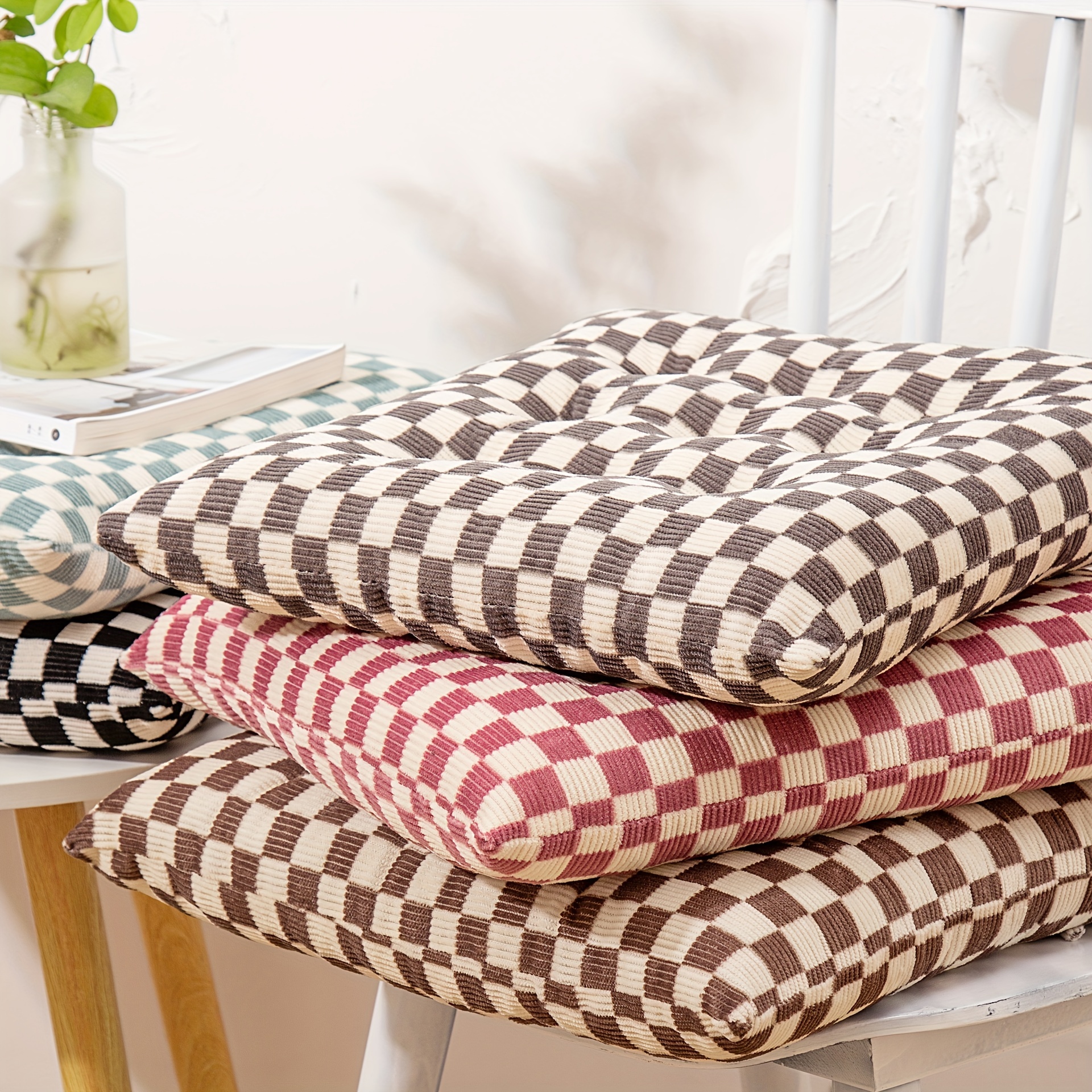 Non-Slip Gingham Chair Pad