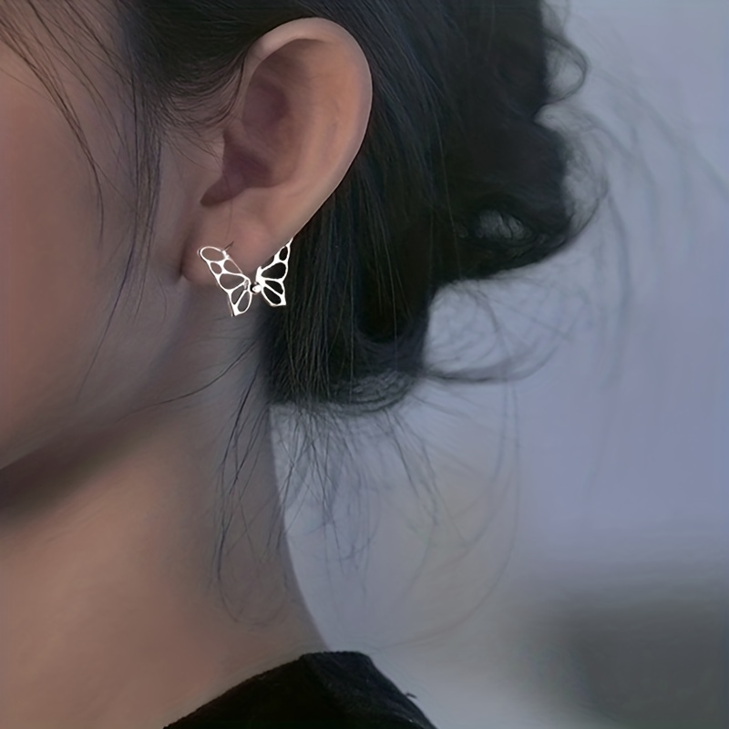 Un Par De Lindos Aretes De Elfo Para Mujeres, Diseño Literario Y De Nicho  Japonés, Clips De Oreja Y Aretes De Mariposa Huecos, Regalos Para Accesorios