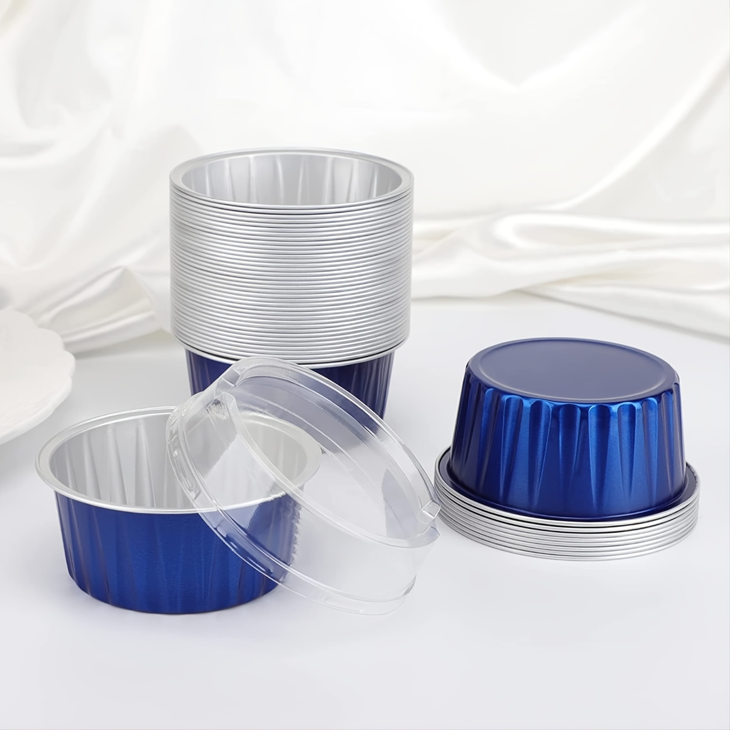 DEAYOU 100 Pieces Aluminum Foil Baking Cups with Lids, 5oz Disposable  Ramekins Muffin Cups, 3 Cupcake Foil Liners Tart Pie Tin Pan Holder for