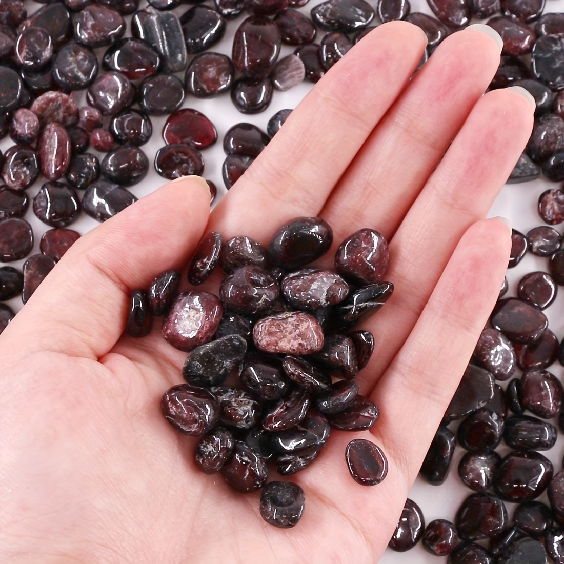 Natural Garnet Tumbled Chips Stone for Decor