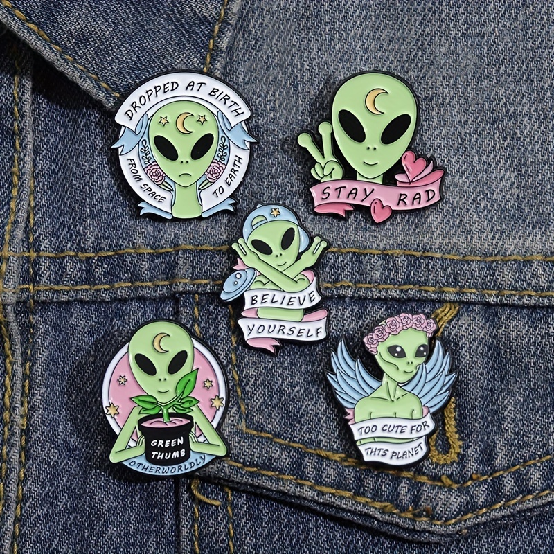 SPACE MAN ENAMEL PIN | JACKET PINS | FUN PINS | ENAMEL PIN