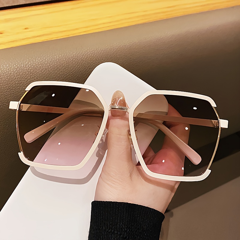 

Large Polygon Fashion Glasses For Women Casual Gradient Fashion Sun Shades For Vacation Beach Travel