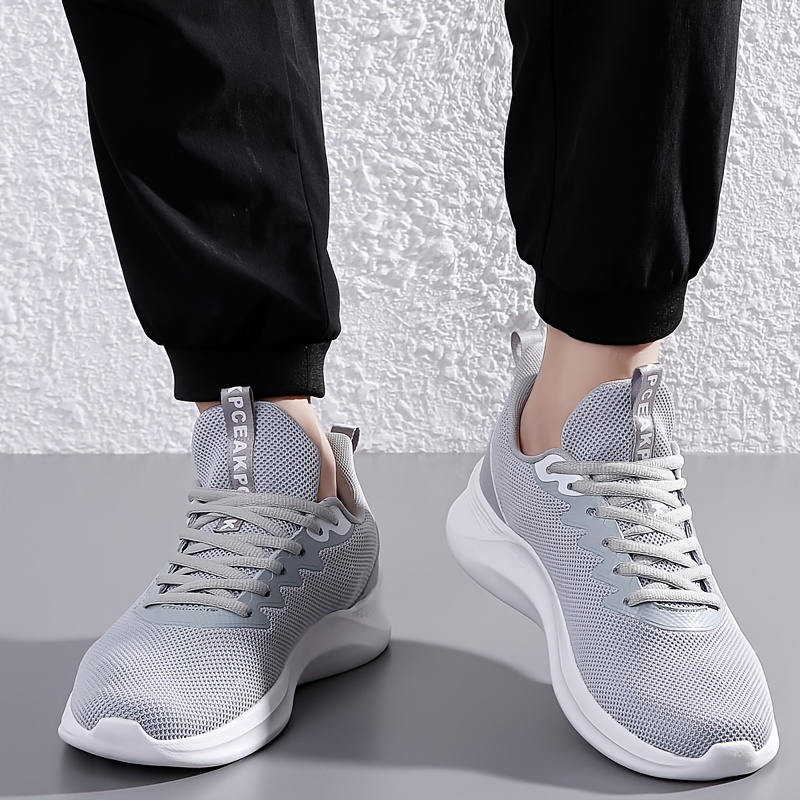 Men's Breathable Running Shoes Lightweight Shock Absorbing