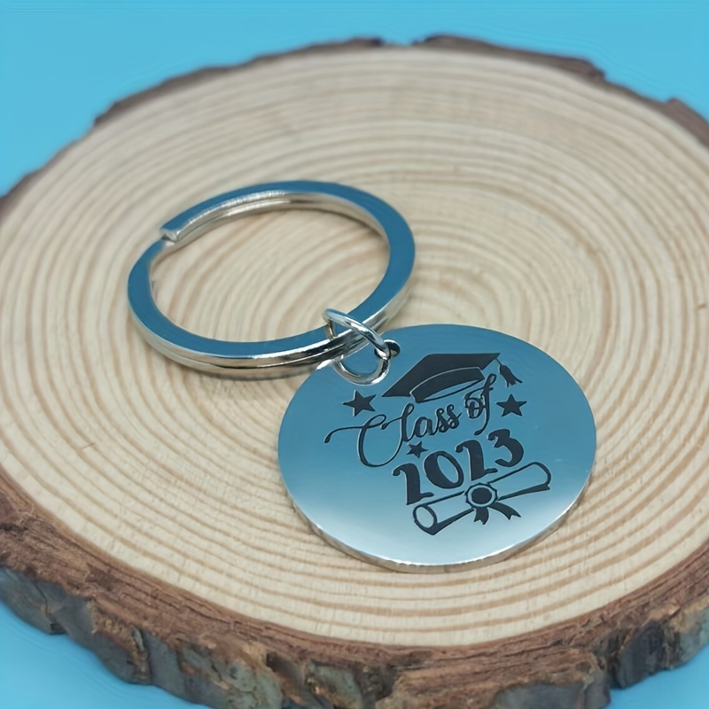 Temu 2023 Graduation Gifts Keychain for Her Class of 2023 Gifts for Teen Girls Senior High School Students Inspirational College Graduation Gifts for