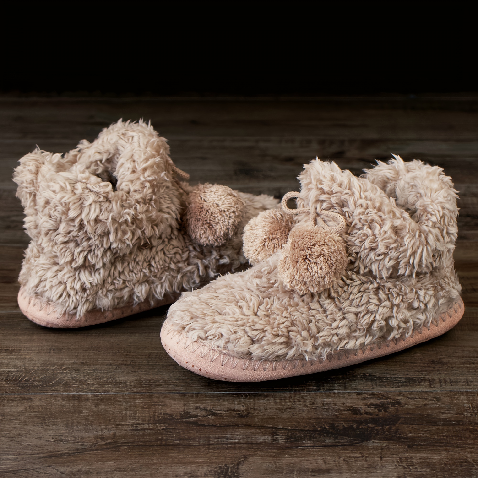 Ugg pom pom slippers size online 9