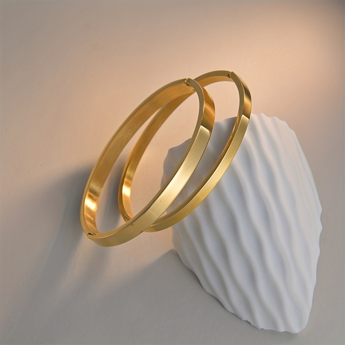 2pcs Stainless Steel Egg Shape O-Ring Buckle Bangles
