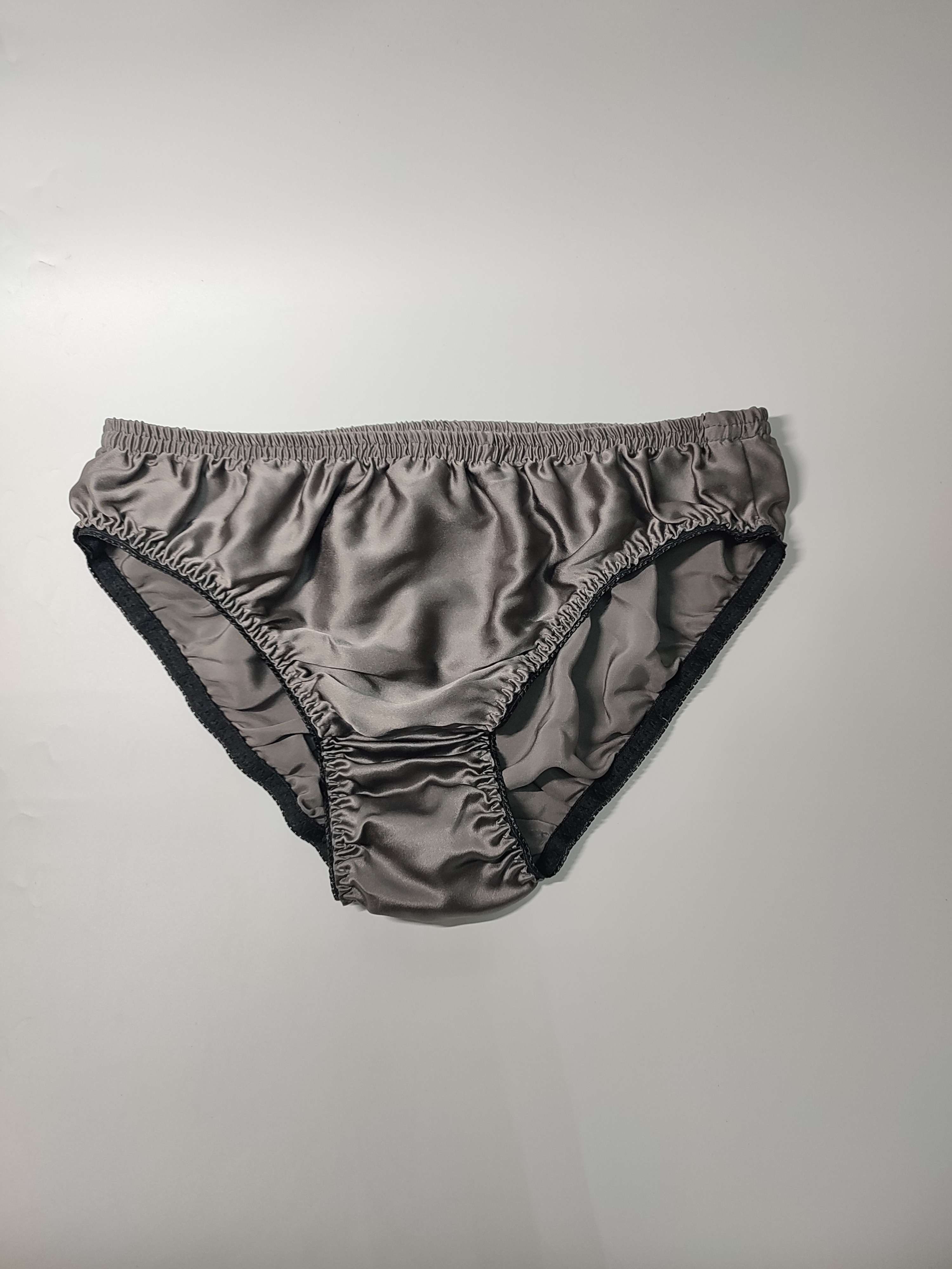 Men's Mulberry Silk Basic Low waist Briefs Men's Underwear - Temu Canada